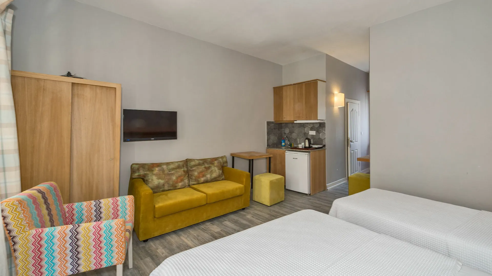 Cirrus Suites Tomtom Istanbul 2*,  Turkey