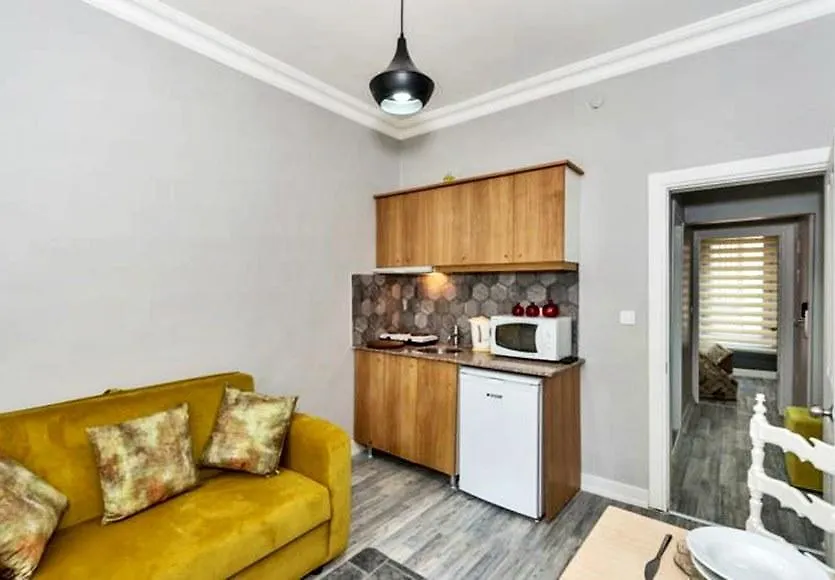 Cirrus Suites Tomtom location