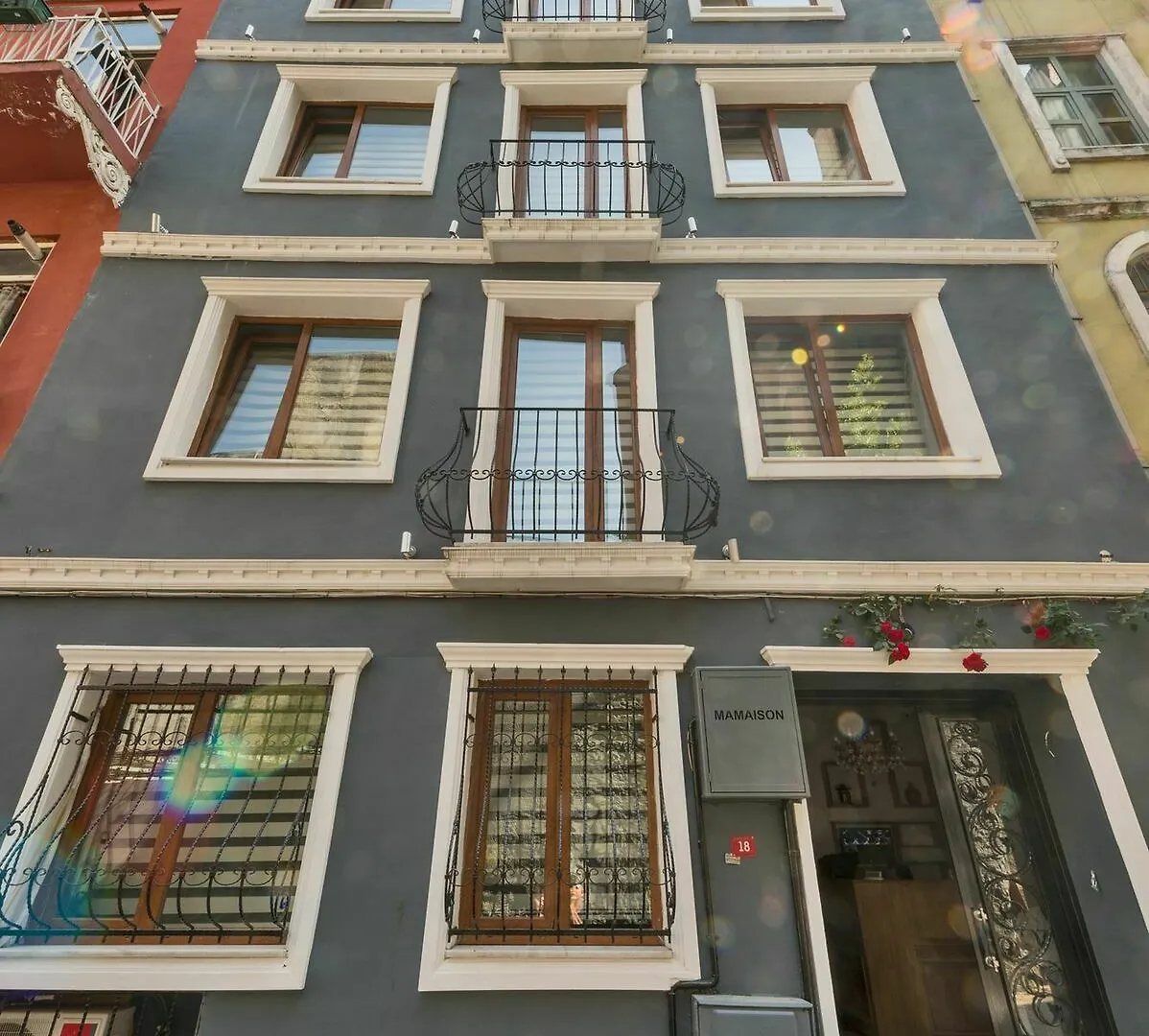 Cirrus Suites Tomtom Istanbul 2*,