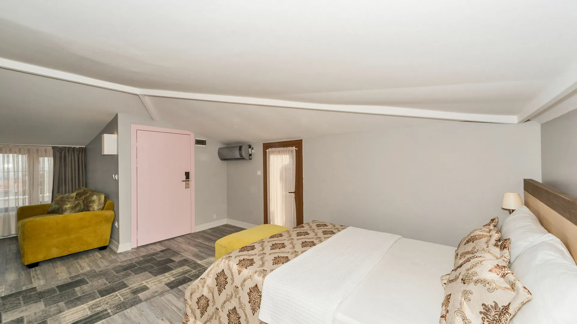 Cirrus Suites Tomtom Istanbul 2*,  Turkey